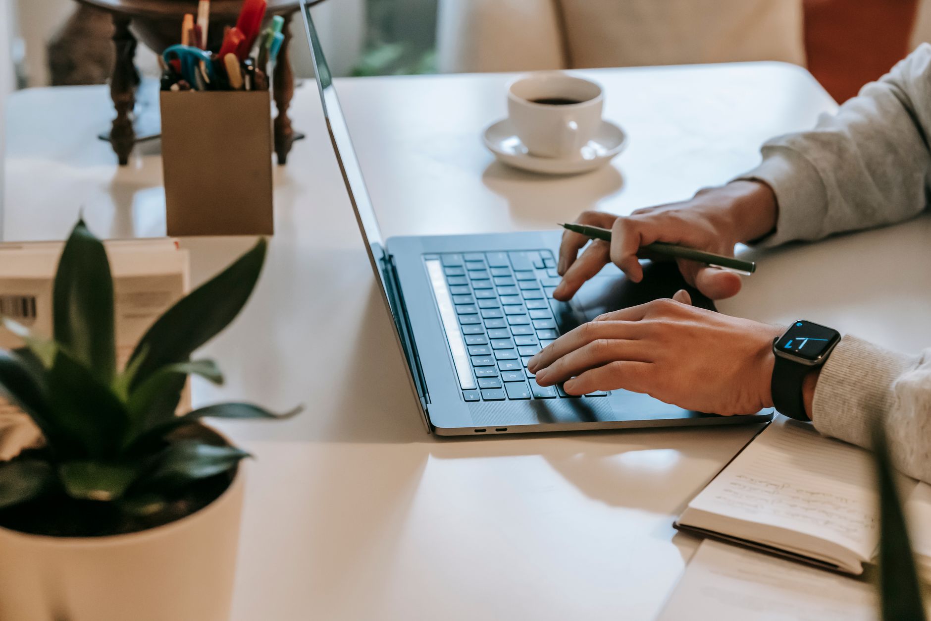 The B2B LinkedIn Creator Playbook UK Tech Founders Are Actually Using to Win Clients in 2026
